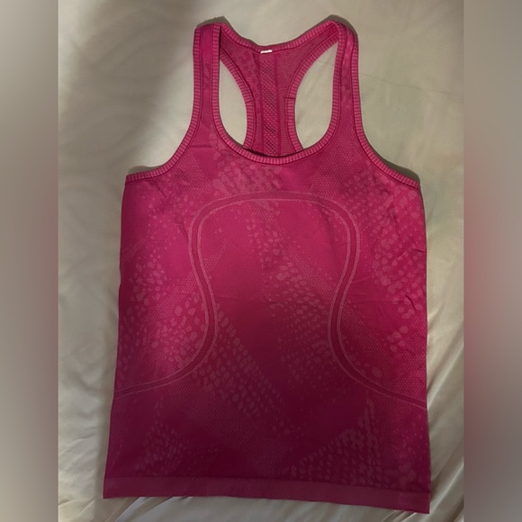 Lululemon Athletica - Picture 3 of 5